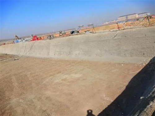 白玉高铁桩基础建设